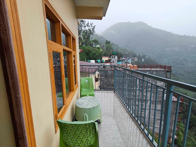 SPOT ON The Paradiso Inn