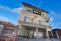 SPOT ON The Paradiso Inn