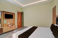 SPOT ON The Paradiso Inn