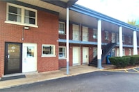 Capital O Elite Inn & Suites South Holland I 94