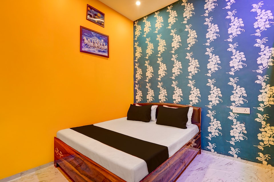 SPOT ON Surya Hotel, Rambagh Allahabad, Prayagraj