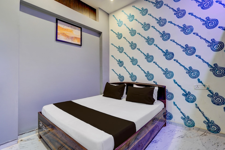 SPOT ON Surya Hotel, Rambagh Allahabad, Prayagraj