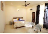 Hotel O G Square Rooms