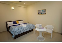 Hotel O G Square Rooms