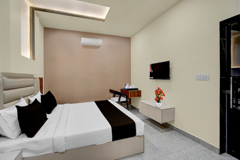 Townhouse Subharti University Meerut Formerly Hotel Celebration, Meerut, Meerut