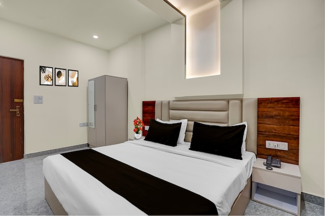 Super Townhouse Subharti University Meerut Formerly Hotel Celebration