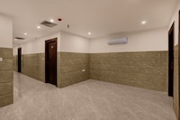 Super Townhouse Subharti University Meerut Formerly Hotel Celebration