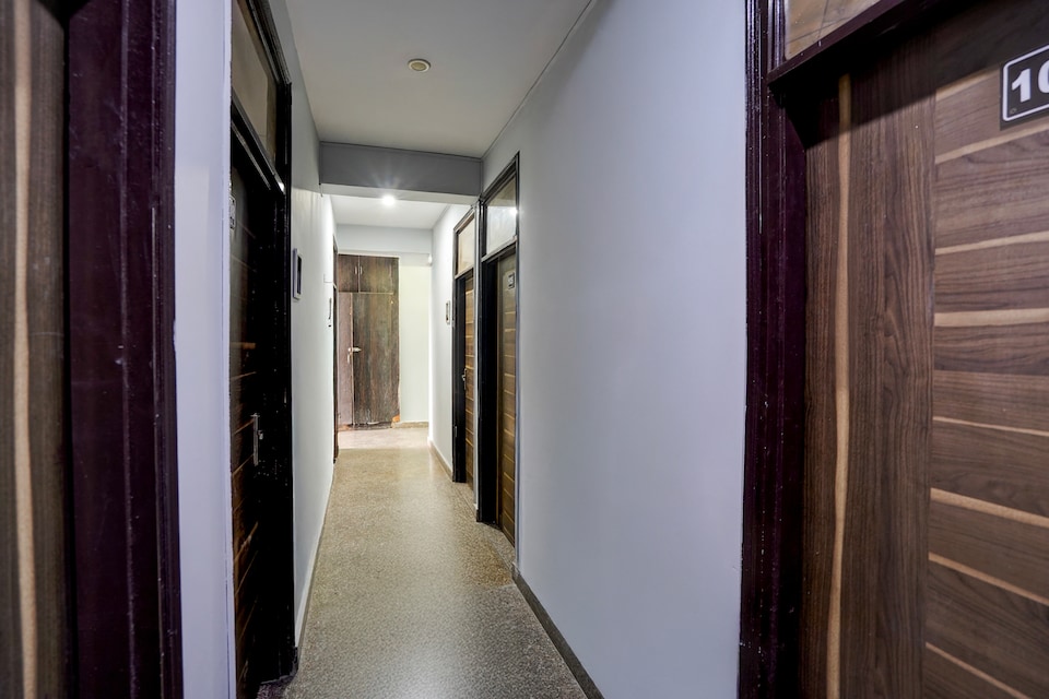Hotel O Sector 3 Ghaziabad Formerly Cloud Inn, Indirapuram Ghaziabad, Ghaziabad