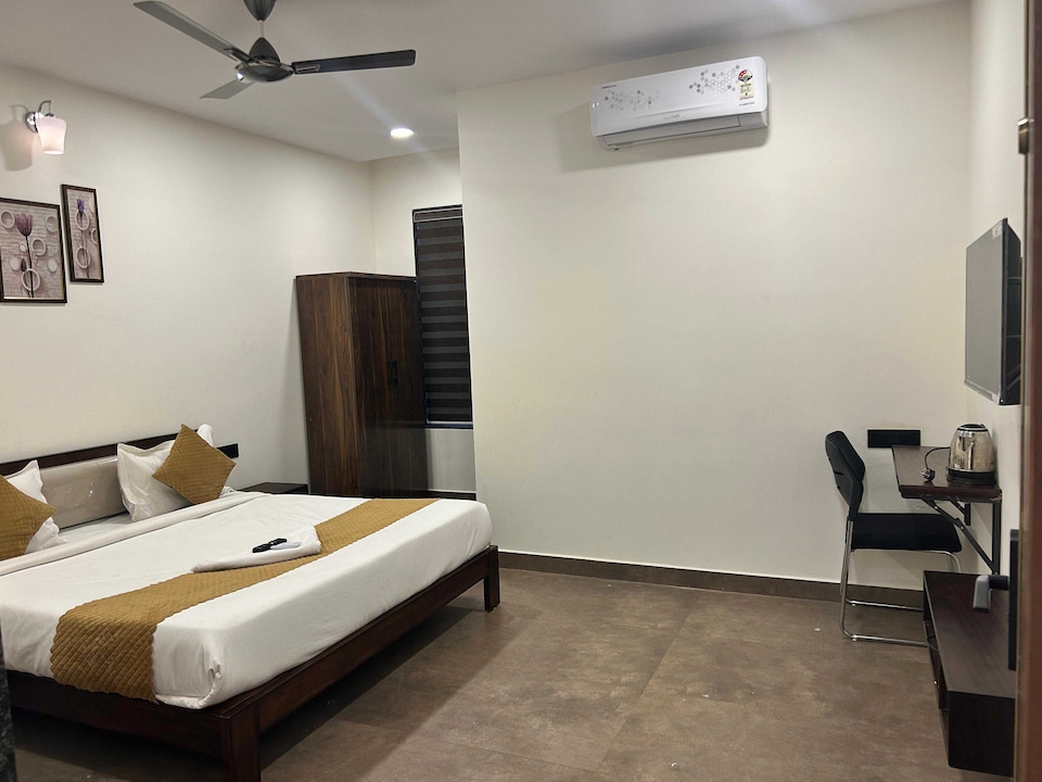 Collection O Chaitanyapuri Metro Station Hyderabad, Dilsukhnagar - Kothapet, Hyderabad