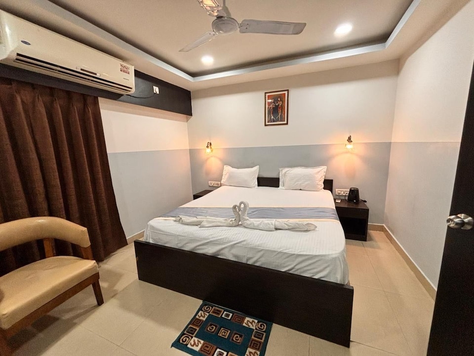 Collection O Arya Vidyapeeth College Guwahati, Platan Bazar Guwahati, Guwahati