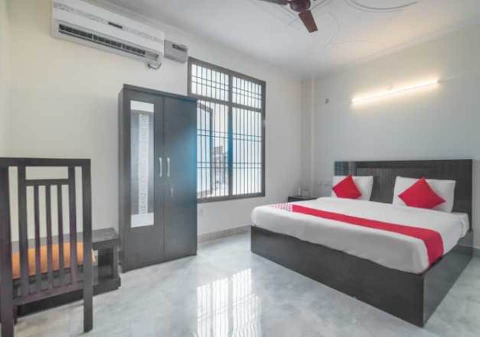 Hotel O The Grand Venice Mall Formerly VM Residency, Noida City, Noida