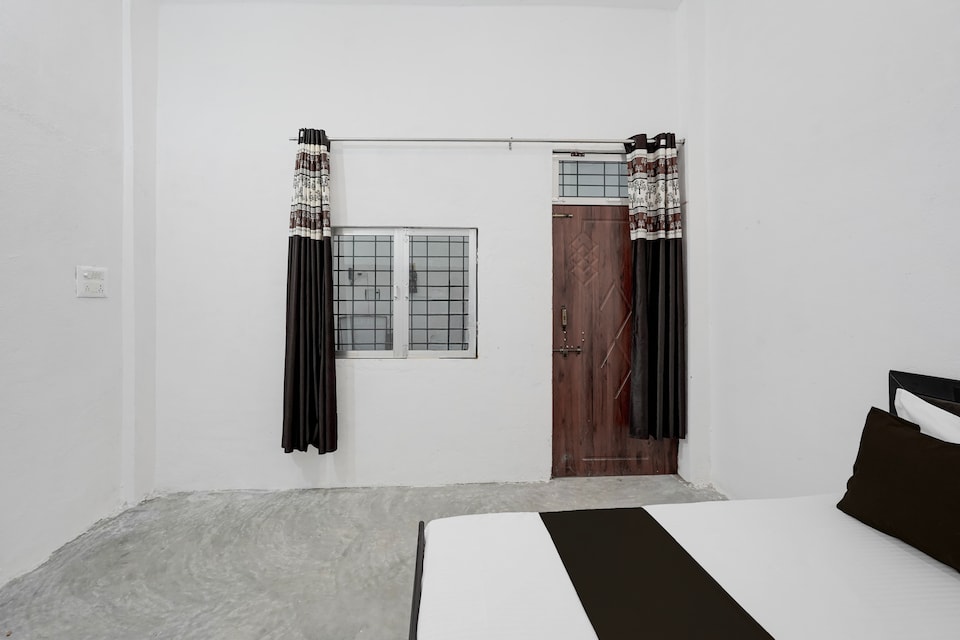 SPOT ON Hotel Veer Galaxy , Barra Kanpur, Kanpur