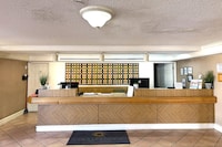 Townhouse Garden Inn & Suites San Antonio I 35