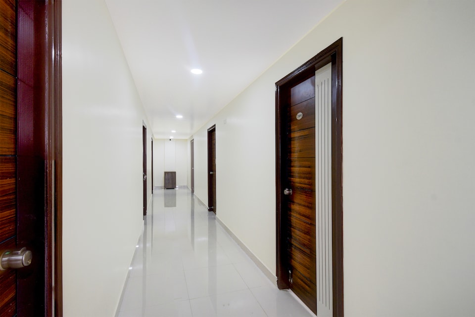 Hotel O The Dream Inn, Himayatnagar-Kachiguda, Hyderabad