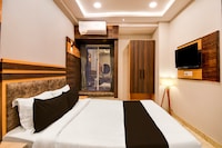 Super Hotel O The Lake Regency