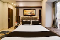 Super Hotel O The Lake Regency