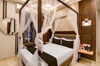 Super Hotel O The Lake Regency