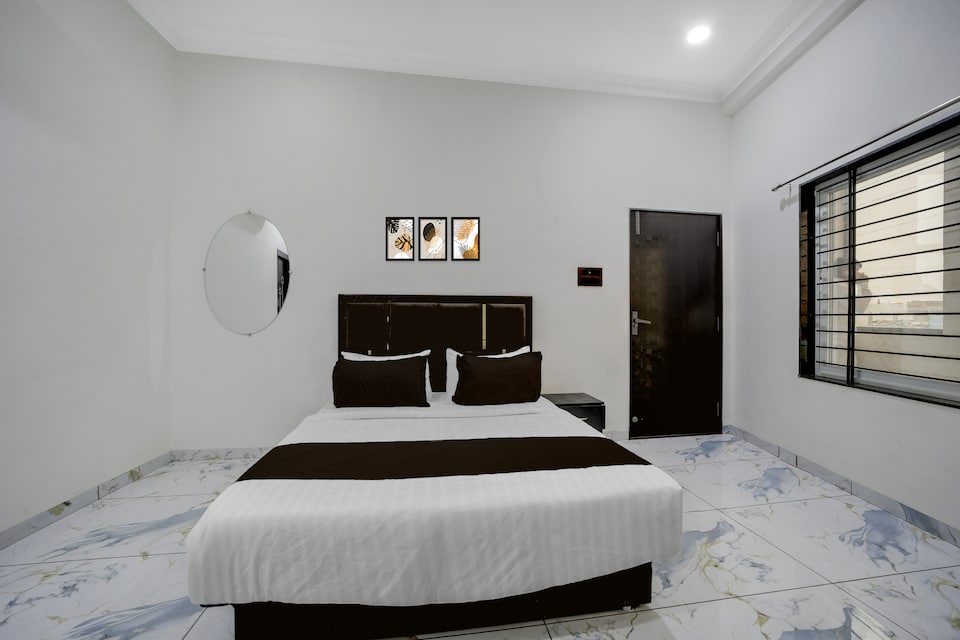 Hotel O Choice Inn II, Rau, Indore