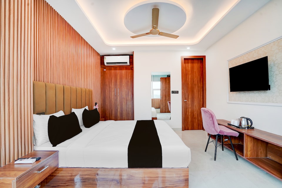 Hotel O Sky premium , Manesar, Manesar