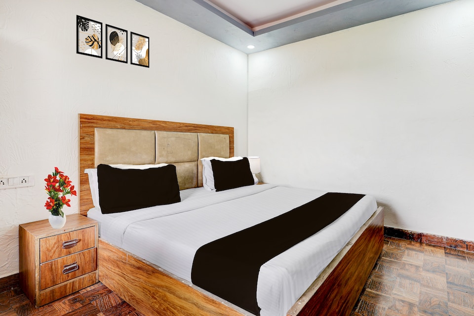 Super Hotel O DIAMOND INN, Nizamuddin Delhi, Delhi