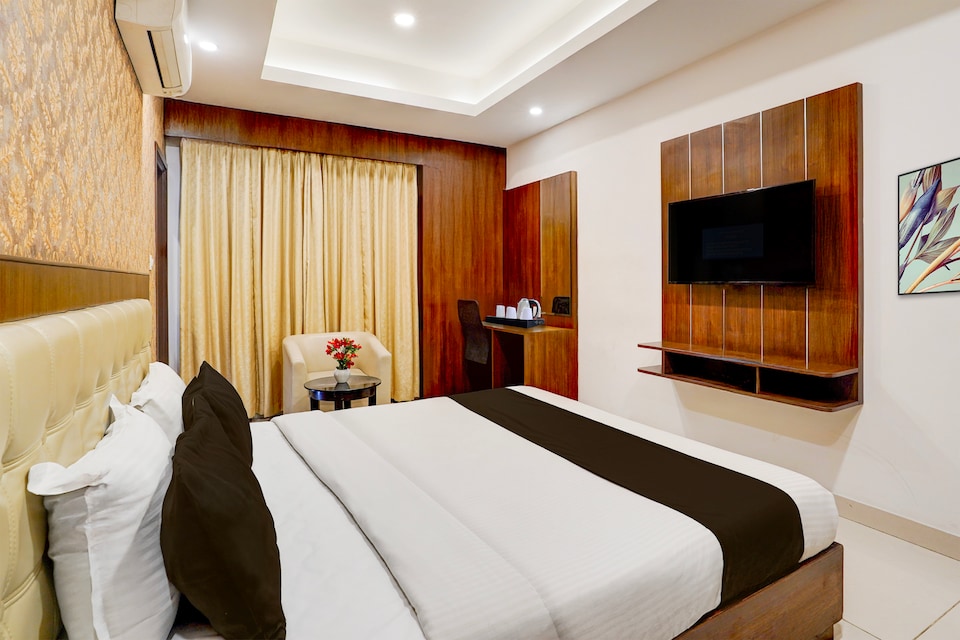 Townhouse Oak Science Gallery Bengaluru Formerly Blue Ocean Residency, RT Nagar, Bangalore