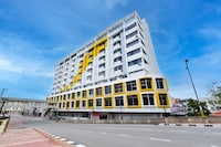 Sunday Near Jonker Street