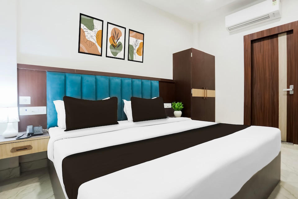 Collection O Banaras Railway Station Formerly Hotel Ganpati Palace, Cantonment, Varanasi