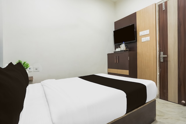 Collection O Banaras Railway Station Formerly Hotel Ganpati Palace