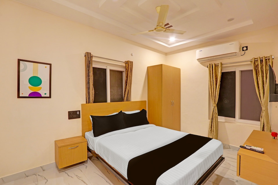 Super Townhouse SP Living Tree, Karimnagar, Karimnagar