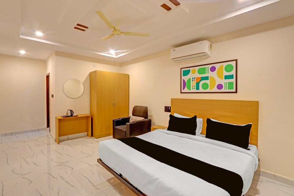 Super Townhouse SP Living Tree, Karimnagar, Karimnagar