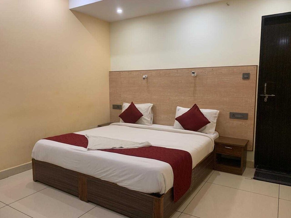 Collection O Pavithra Sangamam Ghat Vijayawada, Governorpet Vijayawada, Vijayawada