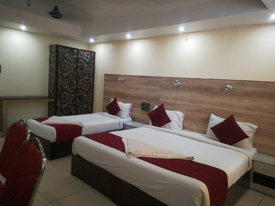 Collection O Pavithra Sangamam Ghat Vijayawada, Governorpet Vijayawada, Vijayawada