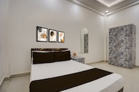 Spot On THE RAJA GRAND