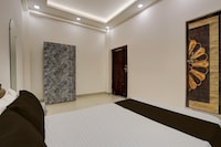 SPOT ON Raja Grand Hotel