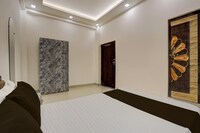 Spot On THE RAJA GRAND