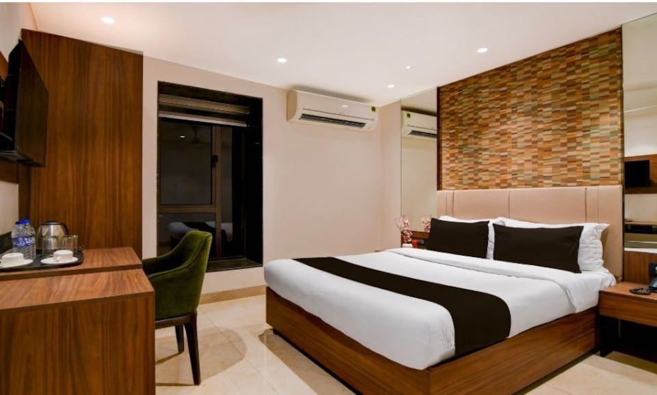 Townhouse Oak Salt Lake Kolkata Formerly SLS Tower, Salt Lake Kolkata, Kolkata