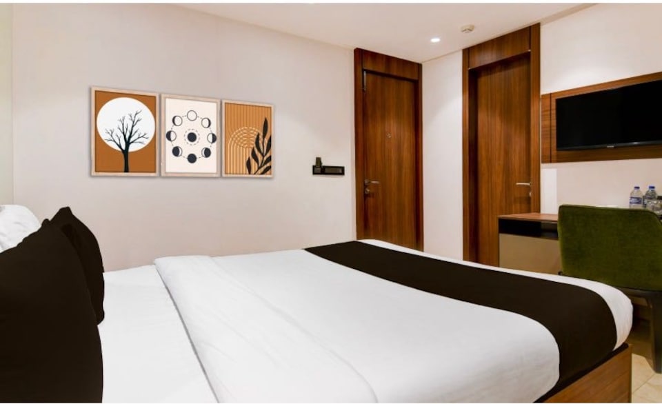 Townhouse Oak Salt Lake Kolkata Formerly SLS Tower, Salt Lake Kolkata, Kolkata