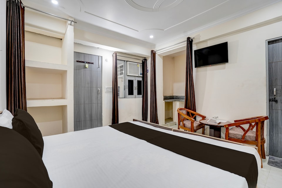 Hotel O Jagdamba Homestay  Hotel & Guest House, Greater Noida, Noida