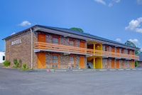 Hotel O Deluxe Inn Kingstree SC HWY 52