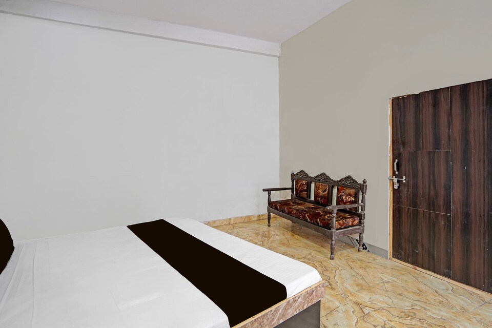 SPOT ON MOON SEZ, Auraiya, Auraiya