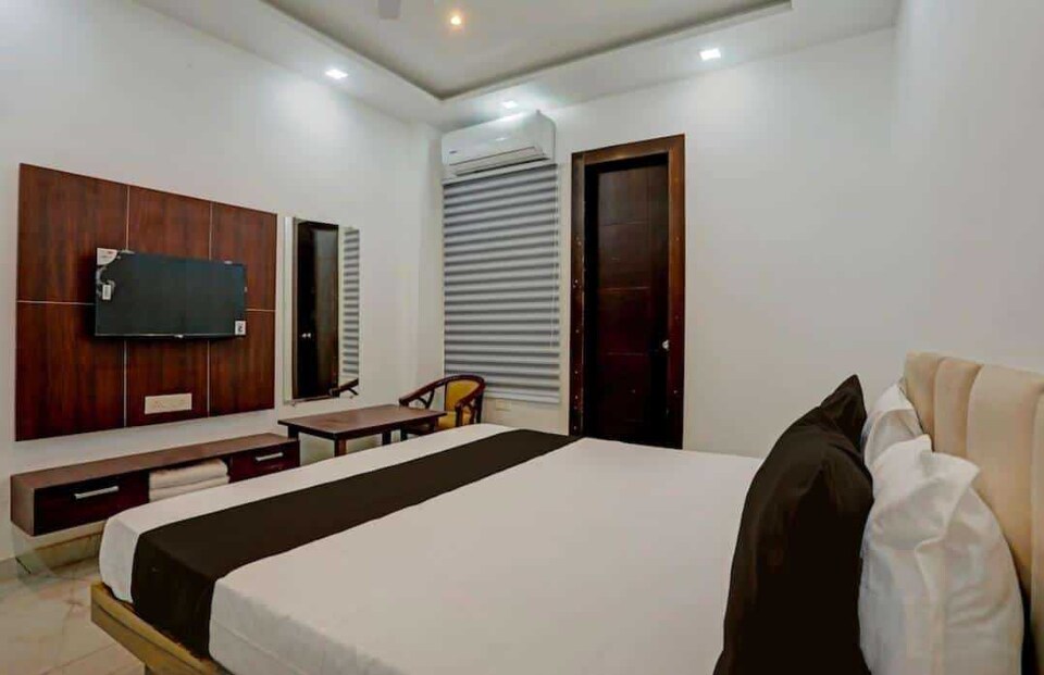 Collection O Handicraft Museum Varanasi Formerly JP Villa, Cantonment, Varanasi