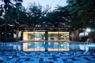 Sunday Platinum Suites