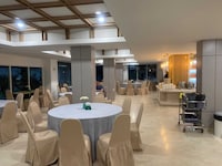 Sunday Platinum Suites