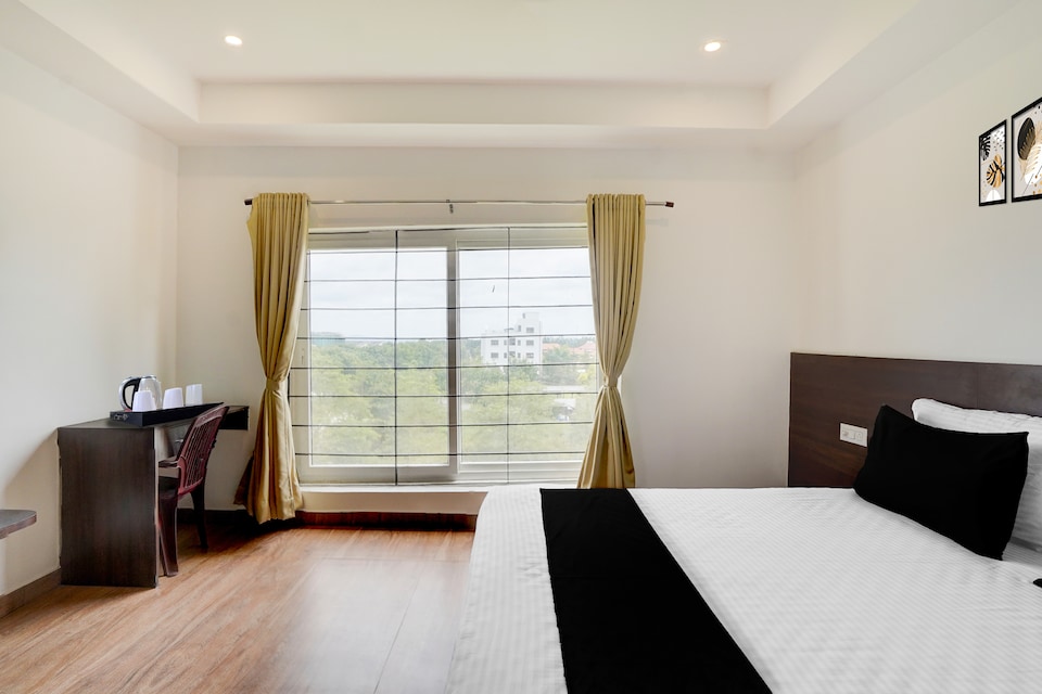 Super Collection O Nandagokula Convention Centre Formerly Arasu Comforts, Hassan, Hassan