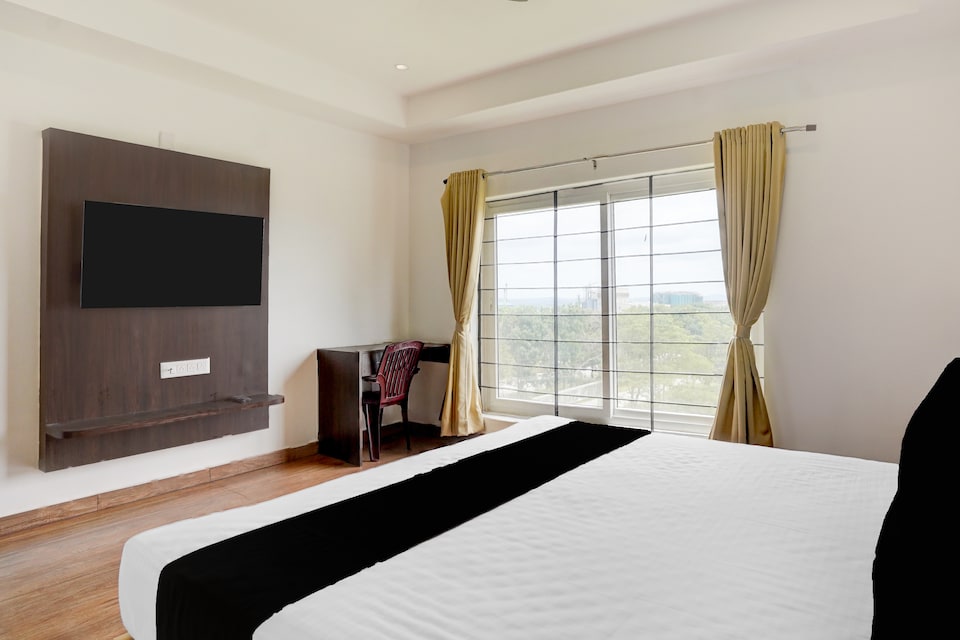 Super Collection O Nandagokula Convention Centre Formerly Arasu Comforts, Hassan, Hassan