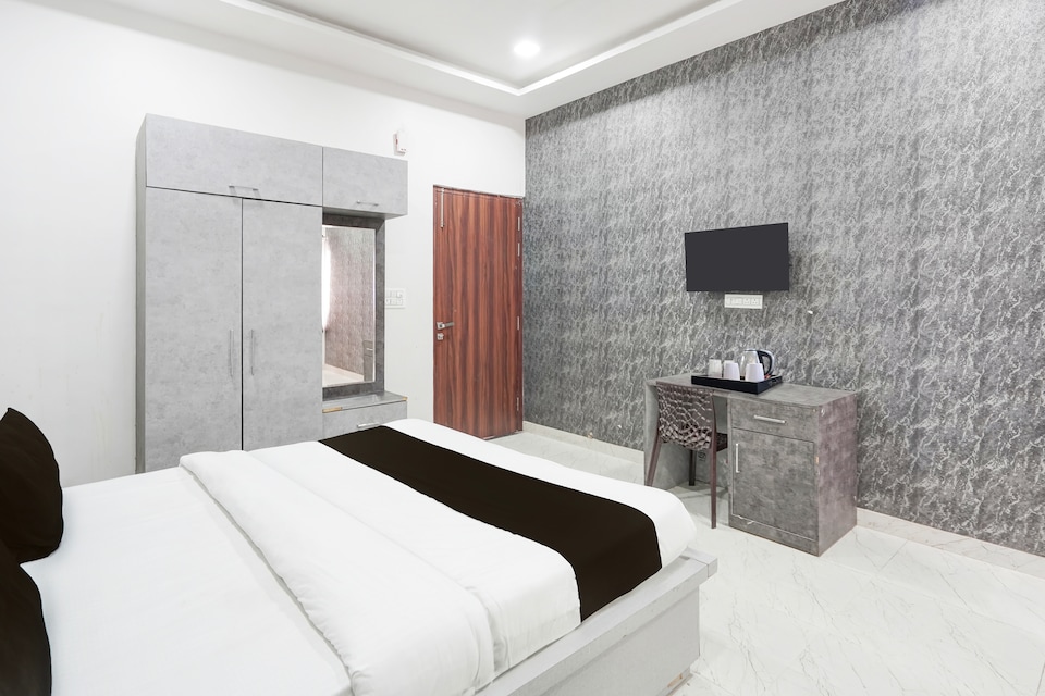 Super Hotel O Mandhana Formerly Hotel Ashoka, IIT Kanpur, Kanpur