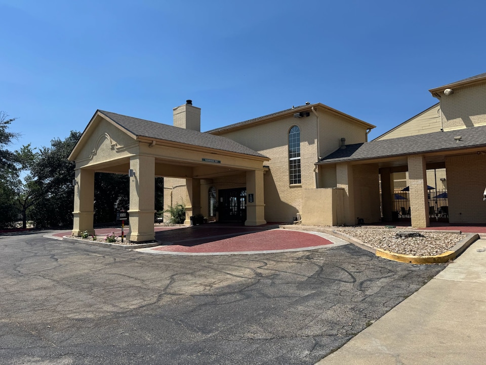 Capital O Georgetown TX I 35, C78628, Georgetown, TX