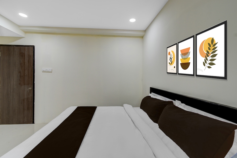Hotel O Kompally City Mall Formerly Sriman Stay Inn, Kompally - Jeedimetla, Hyderabad