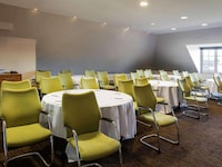 Manchester Piccadilly Hotel By Dancenter