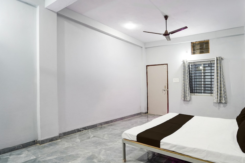 Hotel O Sangam Gardan, MG Road Indore, Indore